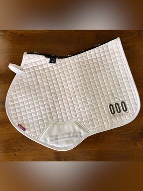 LeMieux Close Contact Competition Pad - White